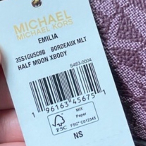 SOLD. Michael Kors Emilia Signature Purple Plum - Picture 3 of 5